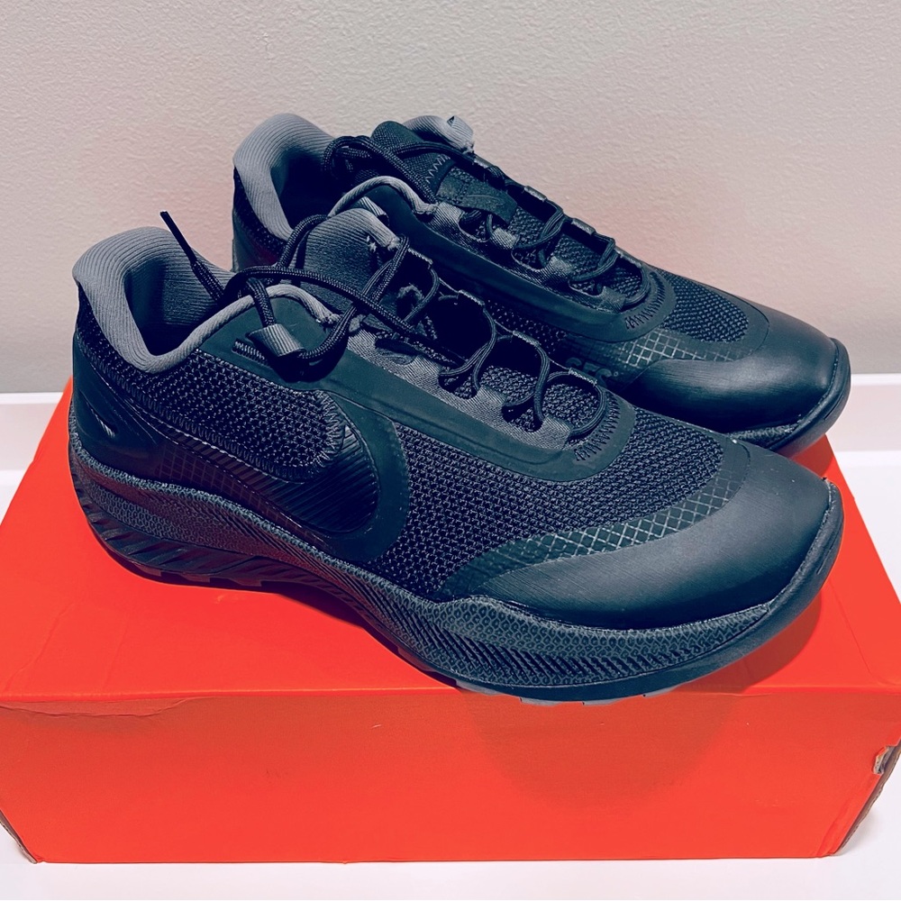 Nike React SFB Carbon Low Men’s size 10